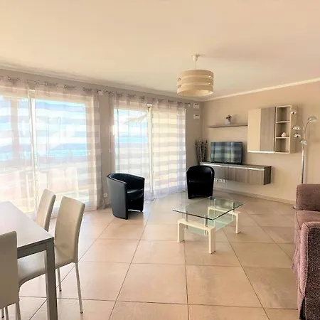 Le Midi 8 By Estates Apartment *
