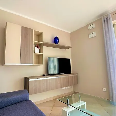 Le Midi 8 By Estates דירה קאן