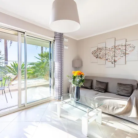 Le Midi 8 By Estates קאן
